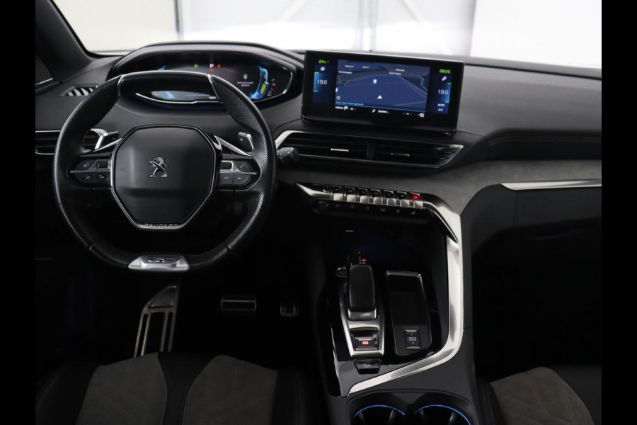 Peugeot 3008 1.6 HYbrid 225 GT | Panoramadak | Trekhaak | Stoelverwarming | Adaptive cruise | Camera | Leder/Alcantara | Focal Sound | Navigatie | Keyless | Full LED | PHEV | Plug In