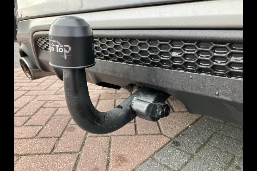 Volvo V60 1.5 T3 R-Design | Trekhaak | Lederen bekleding | NAP