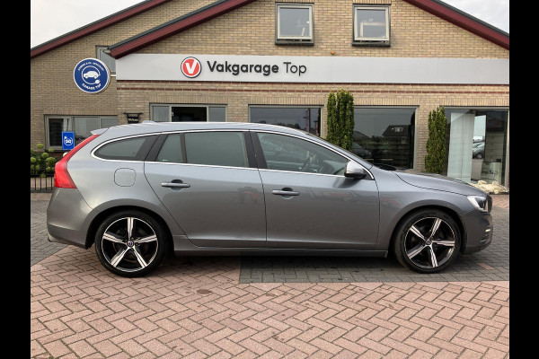 Volvo V60 1.5 T3 R-Design | Trekhaak | Lederen bekleding | NAP