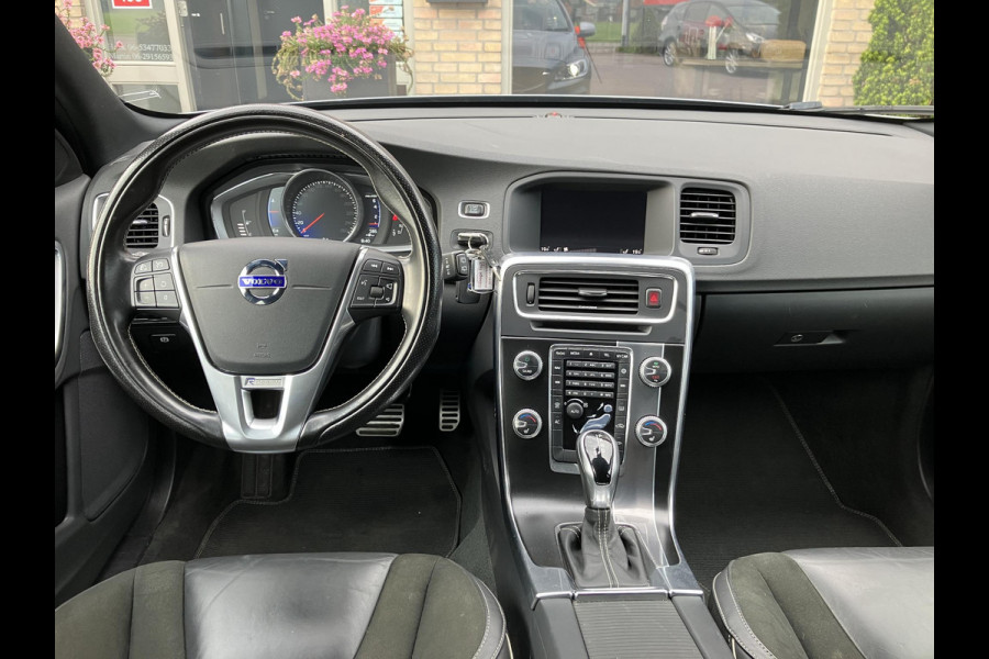 Volvo V60 1.5 T3 R-Design | Trekhaak | Lederen bekleding | NAP