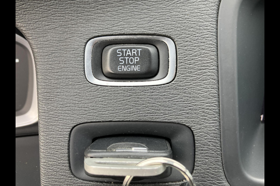 Volvo V60 1.5 T3 R-Design | Trekhaak | Lederen bekleding | NAP