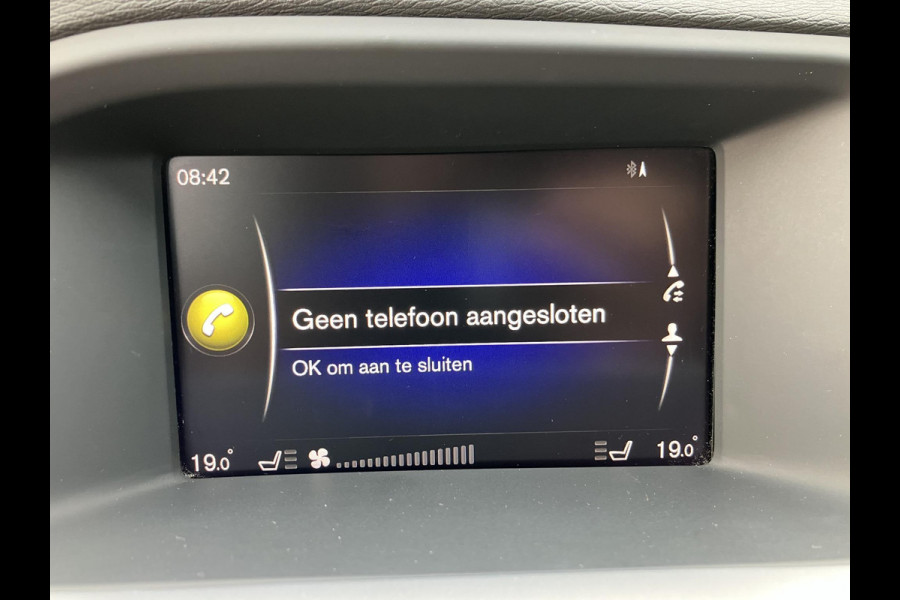 Volvo V60 1.5 T3 R-Design | Trekhaak | Lederen bekleding | NAP