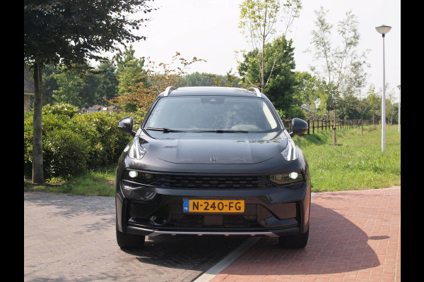 Lynk & Co 01 1.5 | Black Optic | Panoramadak | Camera | Apple Carplay | Cruise Control |