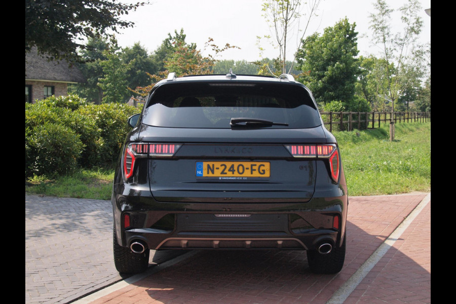 Lynk & Co 01 1.5 | Black Optic | Panoramadak | Camera | Apple Carplay | Cruise Control |