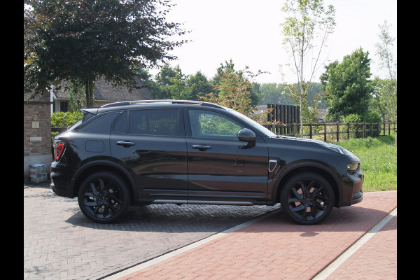 Lynk & Co 01 1.5 | Black Optic | Panoramadak | Camera | Apple Carplay | Cruise Control |