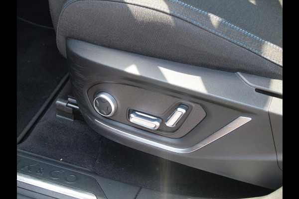 Lynk & Co 01 1.5 | Black Optic | Panoramadak | Camera | Apple Carplay | Cruise Control |