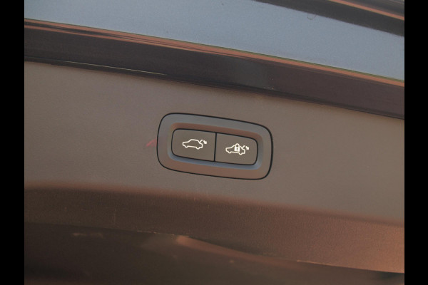 Lynk & Co 01 1.5 | Black Optic | Panoramadak | Camera | Apple Carplay | Cruise Control |