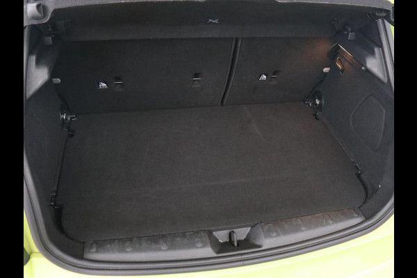 MINI Cooper 1.5 Camden Go Edition | Stoelverwarming | Camera | Carplay | Full LED | Climate control | Sportstoelen | Half leder | Cruise control | Parkeerhulp | Zesty Yellow Metallic