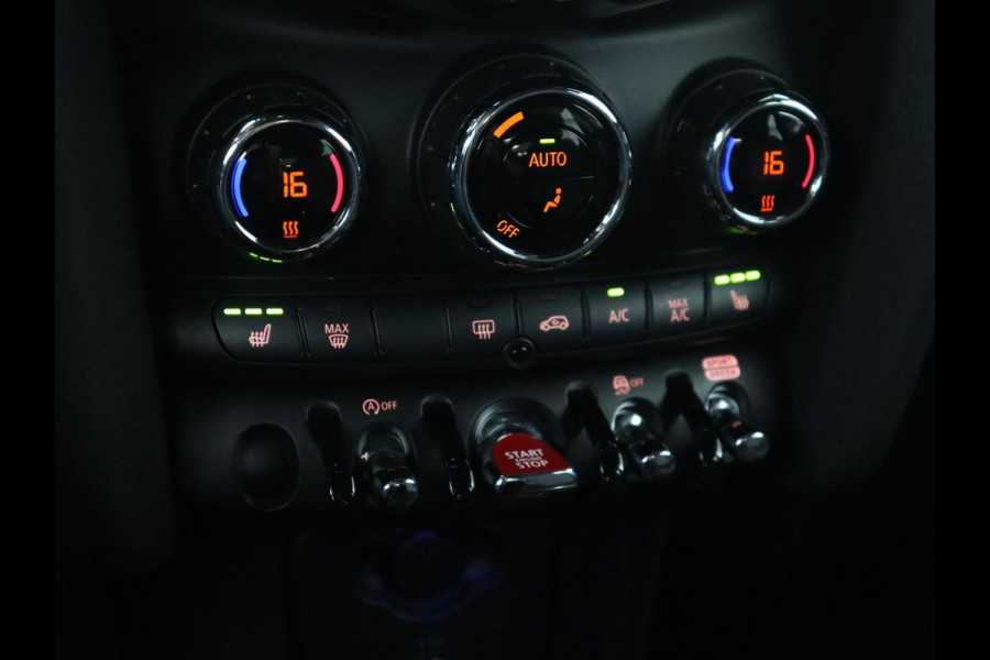 MINI Cooper 1.5 Camden Go Edition | Stoelverwarming | Camera | Carplay | Full LED | Climate control | Sportstoelen | Half leder | Cruise control | Parkeerhulp | Zesty Yellow Metallic