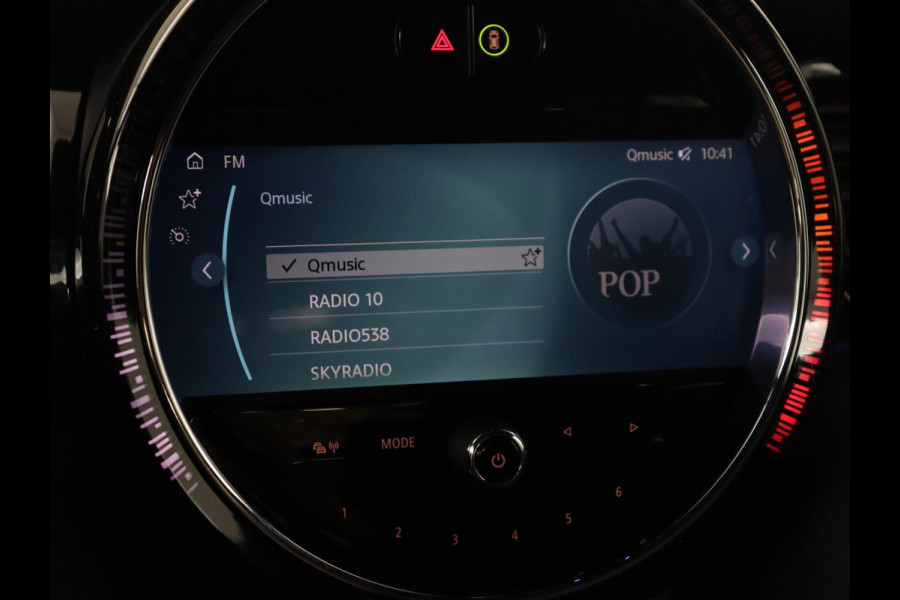 MINI Cooper 1.5 Camden Go Edition | Stoelverwarming | Camera | Carplay | Full LED | Climate control | Sportstoelen | Half leder | Cruise control | Parkeerhulp | Zesty Yellow Metallic