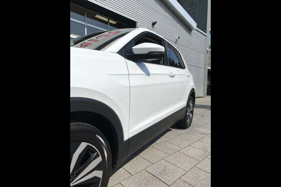Volkswagen T-Cross 1.0 TSI Life - Apple CarPlay / Navigatie Airco I PDC I I Sport velgen I Veiligheid pakket I Dealer onderhouden