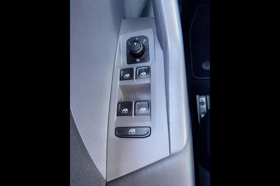 Volkswagen T-Cross 1.0 TSI Life - Apple CarPlay / Navigatie Airco I PDC I I Sport velgen I Veiligheid pakket I Dealer onderhouden