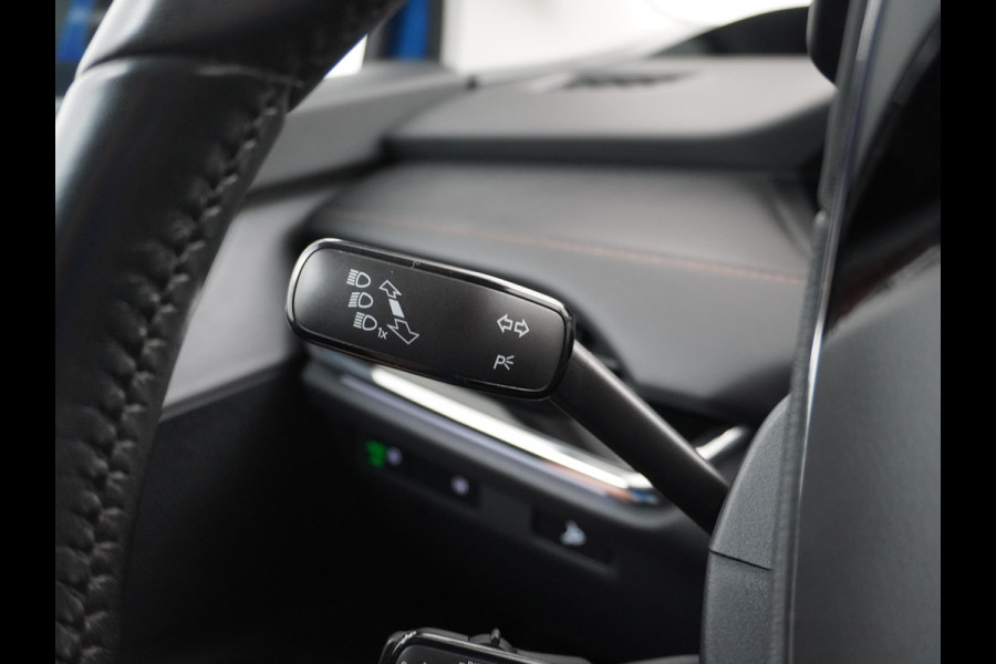 Škoda ENYAQ iV 80 204pk AUT. LEER Camera Adaptive-cruise+Stop/Go Head-Up Display Trekhaak Apple Carplay Android Auto Smartlink Adap.Cruise 21"  Spoorwisselassistent Verkeersborddetectie Sproeiers verwarmd Stoelen v/a verwarmd Grote Accu! Trekhaaksyst elektrisch Wegklapbaar. 1.000KG Trekgewicht! Zeer Compleet €56.000,- nieuw Grootste Actieradius/accu pakket.