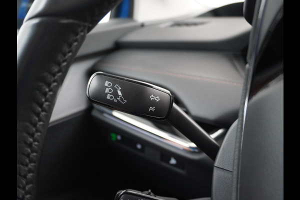 Škoda ENYAQ iV 80 204pk AUT. LEER Camera Adaptive-cruise+Stop/Go Head-Up Display Trekhaak Apple Carplay Android Auto Smartlink Adap.Cruise 21"  Spoorwisselassistent Verkeersborddetectie Sproeiers verwarmd Stoelen v/a verwarmd Grote Accu! Trekhaaksyst elektrisch Wegklapbaar. 1.000KG Trekgewicht! Zeer Compleet €56.000,- nieuw Grootste Actieradius/accu pakket.