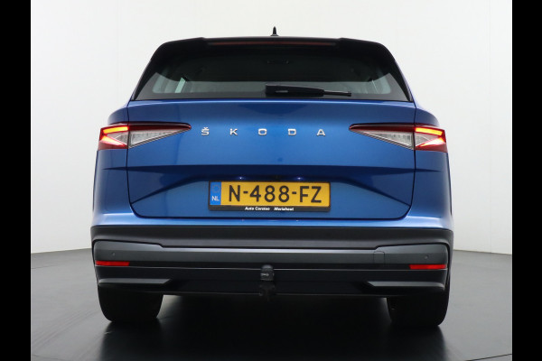 Škoda ENYAQ iV 80 204pk AUT. LEER Camera Adaptive-cruise+Stop/Go Head-Up Display Trekhaak Apple Carplay Android Auto Smartlink Adap.Cruise 21"  Spoorwisselassistent Verkeersborddetectie Sproeiers verwarmd Stoelen v/a verwarmd Grote Accu! Trekhaaksyst elektrisch Wegklapbaar. 1.000KG Trekgewicht! Zeer Compleet €56.000,- nieuw Grootste Actieradius/accu pakket.