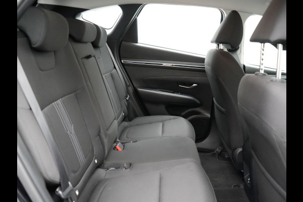 Hyundai Tucson T-GDI Comfort 4WD Plug In Hybrid 266pk Dealer O.H PHEV | Camera | Cruise Control | Apple Carplay | Navigatie | Virtual | DAB | Lane Assist |
