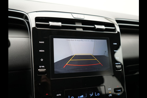 Hyundai Tucson T-GDI Comfort 4WD Plug In Hybrid 266pk Dealer O.H PHEV | Camera | Cruise Control | Apple Carplay | Navigatie | Virtual | DAB | Lane Assist |
