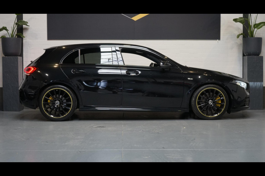 Mercedes-Benz A-Klasse A250 AMG Edition 1 AUTOMAAT-AMBIANCE-BURMESTER-CAMERA-KEYLESS-MBUX-MULTIBEAM-NAVIGATIE