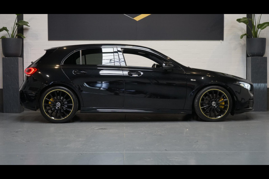 Mercedes-Benz A-Klasse A250 AMG Edition 1 AUTOMAAT-AMBIANCE-BURMESTER-CAMERA-KEYLESS-MBUX-MULTIBEAM-NAVIGATIE