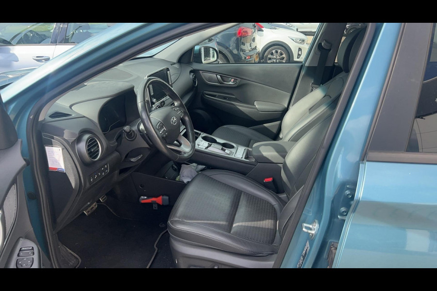 Hyundai Kona EV Premium 64 kWh | Trekhaak | Stoelverwamring/ventilatie | Head-Up |