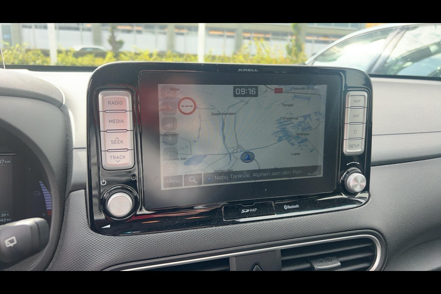 Hyundai Kona EV Premium 64 kWh | Trekhaak | Stoelverwamring/ventilatie | Head-Up |