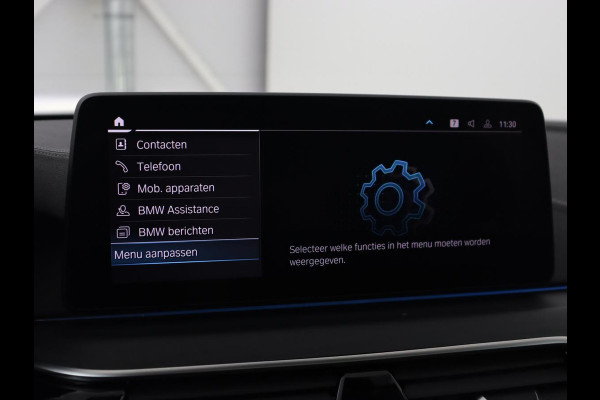 BMW 5 Serie 530e Luxury Line | Panoramadak | Adaptive cruise | Leder | Massage | Head-Up | LaserLight | Carplay | Sfeerverlichting | Keyless | Navigatie | Achterbankverwarming | PHEV | Plug In
