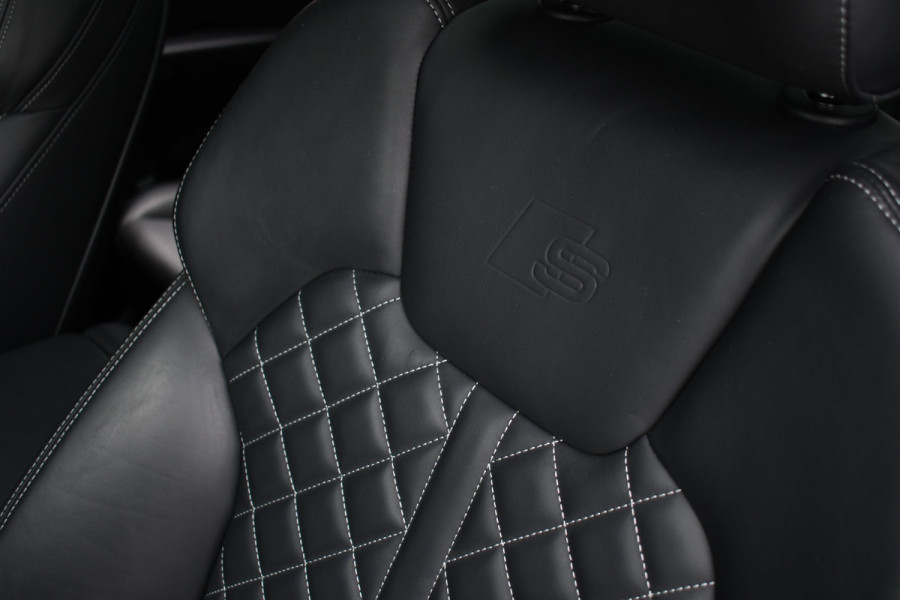 Audi Q5 55 TFSI e S-Edition Pano Luchtv Trekh ACC HUD B&O 21inch
