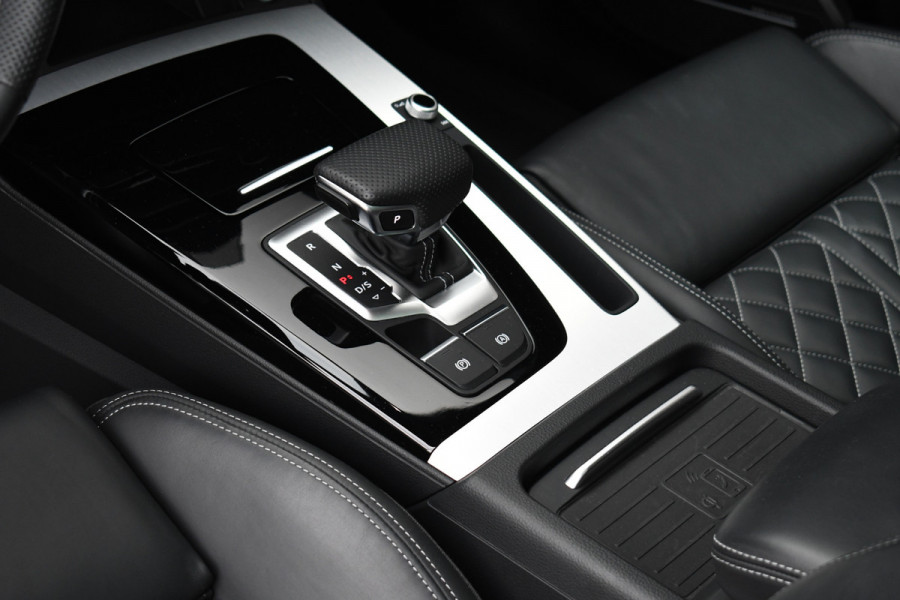 Audi Q5 55 TFSI e S-Edition Pano Luchtv Trekh ACC HUD B&O 21inch