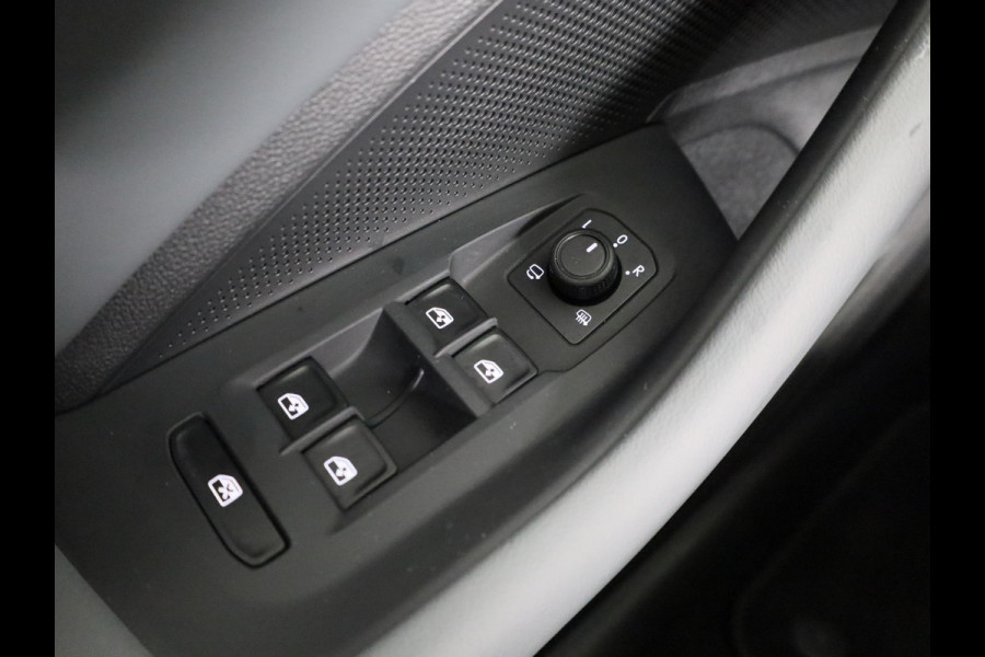 Volkswagen Passat Variant 1.5 eTSI 150PK | Automaat (DSG) | Apple Carplay & Android Auto | Navigatie | Led | Camera |