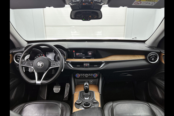 Alfa Romeo Stelvio 2.0 T AWD First Edition(NL-auto, Panorama, Trekhaak, StoelV, Navi, Elektrische Stoelen, Etc)