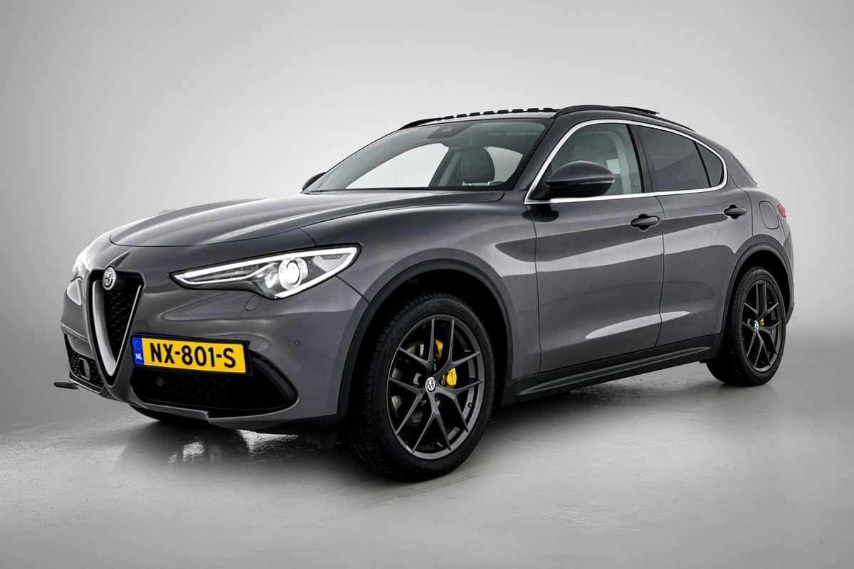 Alfa Romeo Stelvio 2.0 T AWD First Edition(NL-auto, Panorama, Trekhaak, StoelV, Navi, Elektrische Stoelen, Etc)