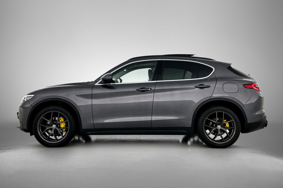 Alfa Romeo Stelvio 2.0 T AWD First Edition(NL-auto, Panorama, Trekhaak, StoelV, Navi, Elektrische Stoelen, Etc)