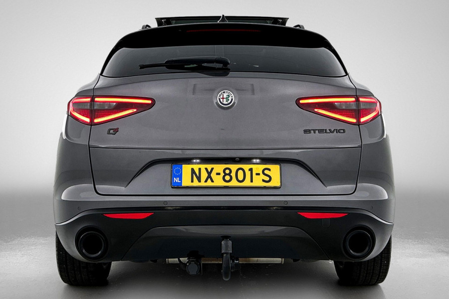 Alfa Romeo Stelvio 2.0 T AWD First Edition(NL-auto, Panorama, Trekhaak, StoelV, Navi, Elektrische Stoelen, Etc)