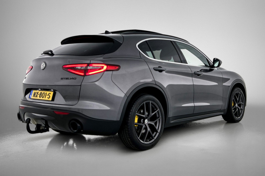 Alfa Romeo Stelvio 2.0 T AWD First Edition(NL-auto, Panorama, Trekhaak, StoelV, Navi, Elektrische Stoelen, Etc)