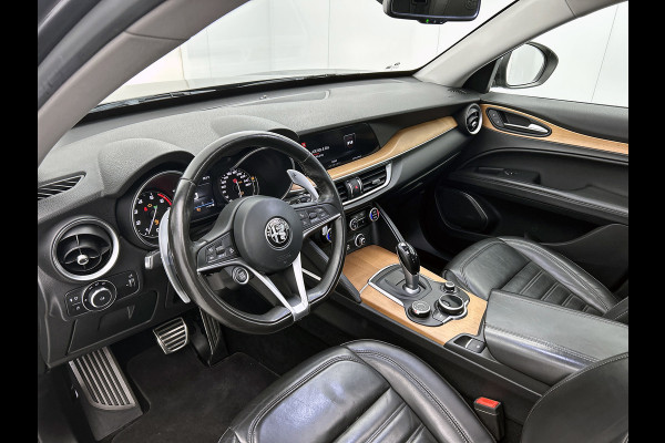 Alfa Romeo Stelvio 2.0 T AWD First Edition(NL-auto, Panorama, Trekhaak, StoelV, Navi, Elektrische Stoelen, Etc)
