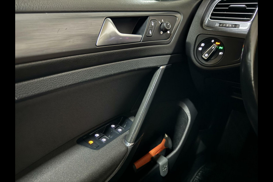 Volkswagen GOLF Variant 1.0 TSI Highline ACC CarPlay Navi Massage NAP