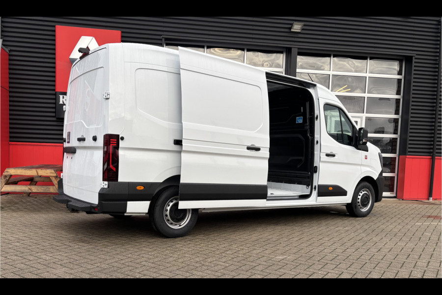 Renault Master E-Tech 87 kWh, 130 kW snelladen, L3H2 Demonstratieauto, Laadruimte betimmering, Side-bars, Camera, Trekhaak, Apple carplay