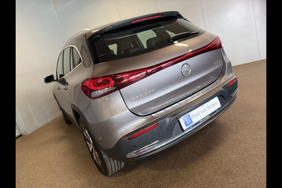 Mercedes-Benz EQA 300 4 Matic Progressive 67 kWh-5 JAAR GARANTIE-SOH 98%-DODEHOEK-CAMERA-COMPLEET
