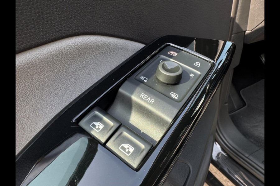 Volkswagen ID.3 First Plus 58 kWh AFNEEMBARE TREKHAAK / CAMERA / CARPLAY / CRUISE CONTROL / STOELVERWARMING / ECC / NAVIGATIE
