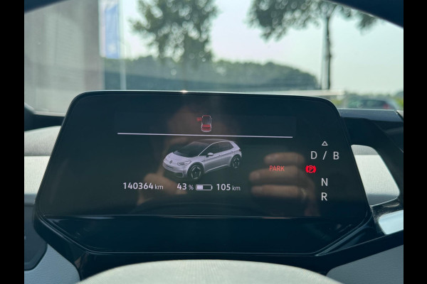 Volkswagen ID.3 First Plus 58 kWh AFNEEMBARE TREKHAAK / CAMERA / CARPLAY / CRUISE CONTROL / STOELVERWARMING / ECC / NAVIGATIE