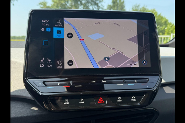 Volkswagen ID.3 First Plus 58 kWh AFNEEMBARE TREKHAAK / CAMERA / CARPLAY / CRUISE CONTROL / STOELVERWARMING / ECC / NAVIGATIE