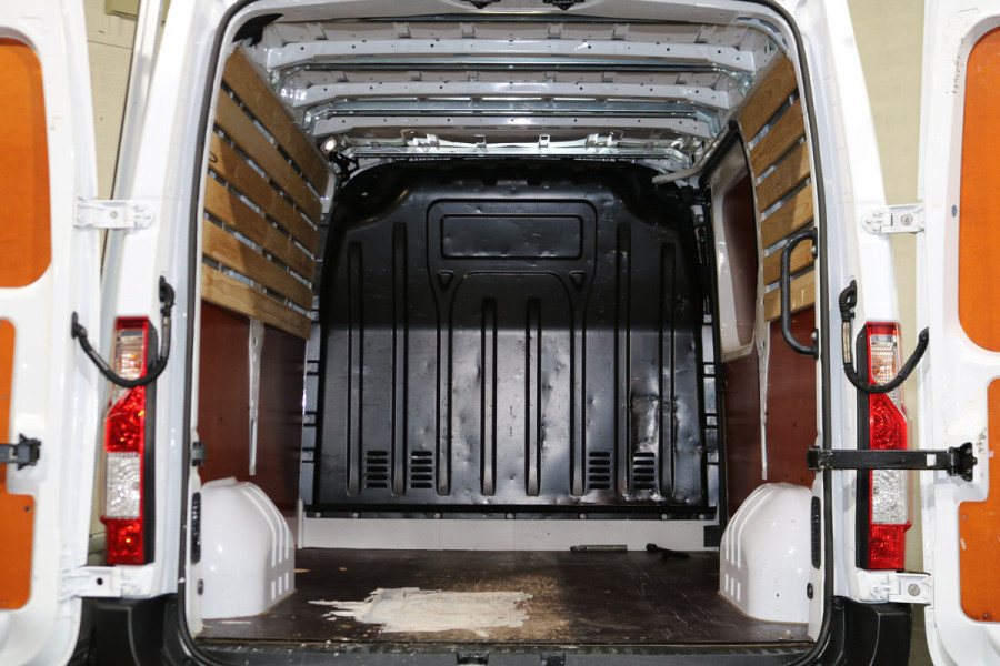Renault Master 2.3 dCi 135pk L1 H1 Airco Glasresteel
