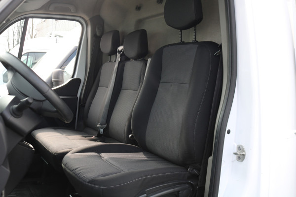 Renault Master 2.3 dCi 135pk L1 H1 Airco Glasresteel