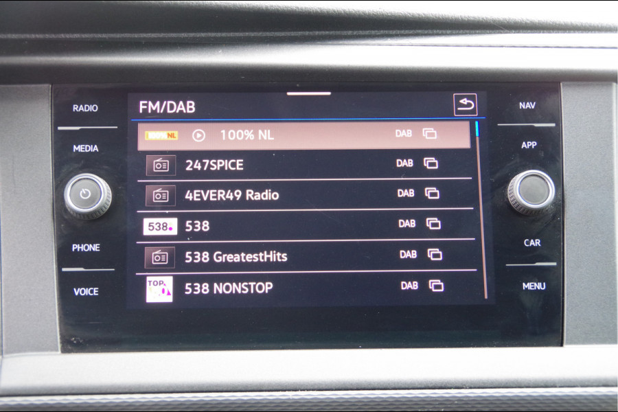 Volkswagen Transporter 2.0 TDI L2 150PK AUT. DC-5P, LED, 2X SCHUIFDEUR, TREKHAAK, NAVI, CRUISE, LEDER STUUR, PARKEERSENSOREN, MISTLAMPEN, DUBBELE CABIN