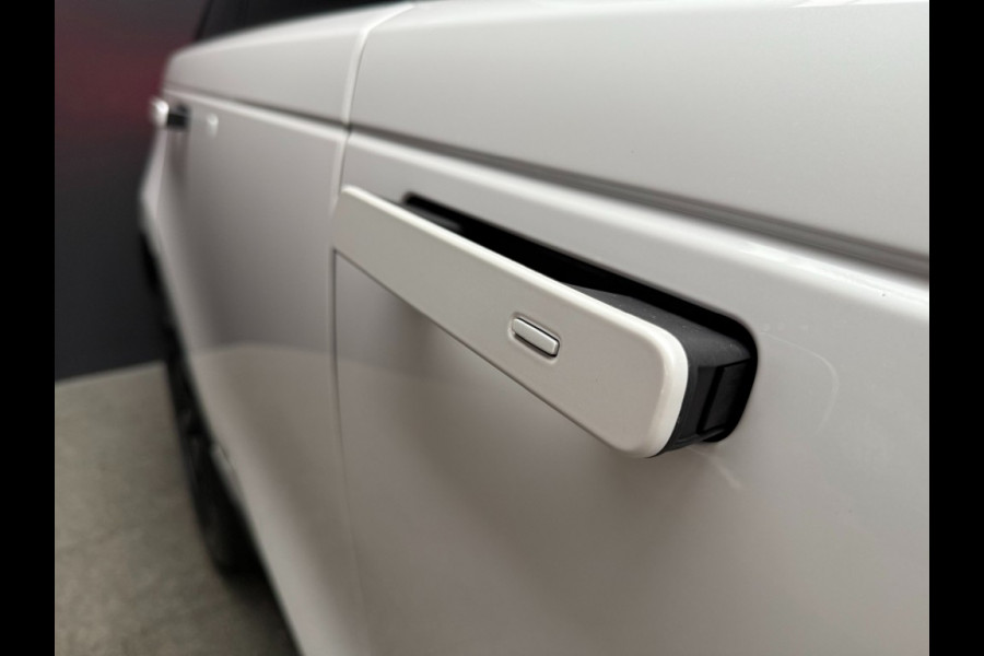 Land Rover Range Rover Velar P400e SE Dynamic 22 inch Pano/schuifdak/Nw model/5j garantie