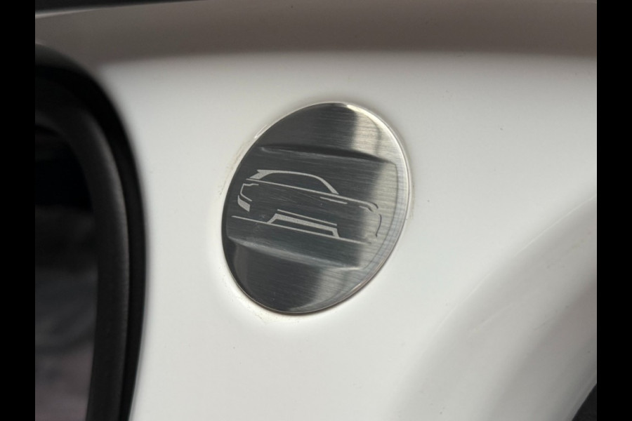 Land Rover Range Rover Velar P400e SE Dynamic 22 inch Pano/schuifdak/Nw model/5j garantie