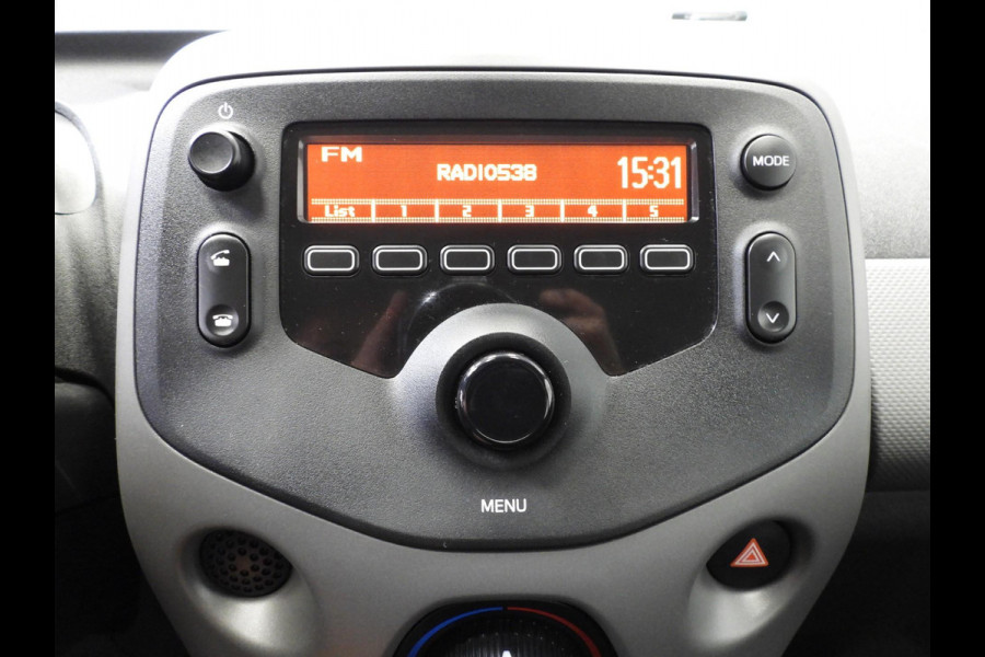 Peugeot 108 1.0 e-VTi Active Premium AIRCO/BLUETOOTH!