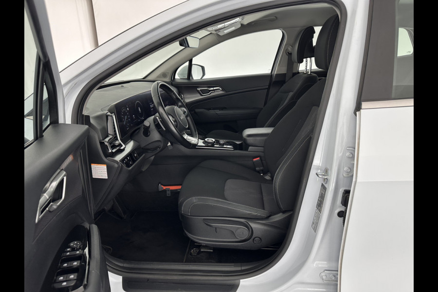 Kia Sportage 1.6 T-GDi Hybrid HEV DynamicLine (INCL-BTW) Aut.*FULL-LED | ADAPTIVE-CRUISE | WIDE-SCREEN-DIGI-COCKPIT | NAVI-FULLMAP | DAB | COMFORT-SEATS | ECC | SHIFT-PADDLES | CAMERA | PDC | PRIVACY-GLASS | CARPLAY | 17''ALU*