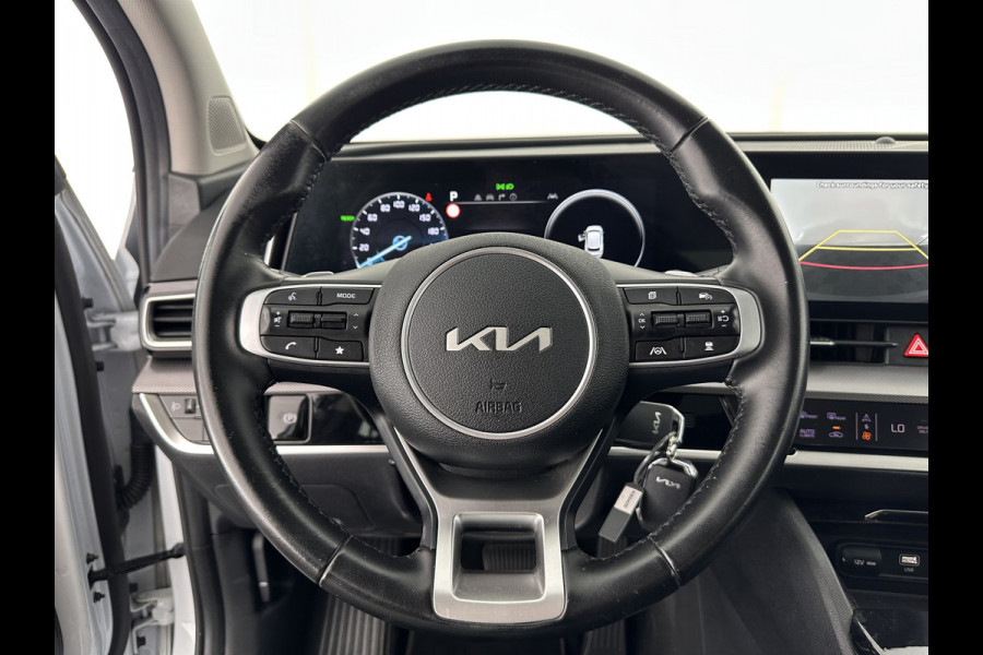 Kia Sportage 1.6 T-GDi Hybrid HEV DynamicLine (INCL-BTW) Aut.*FULL-LED | ADAPTIVE-CRUISE | WIDE-SCREEN-DIGI-COCKPIT | NAVI-FULLMAP | DAB | COMFORT-SEATS | ECC | SHIFT-PADDLES | CAMERA | PDC | PRIVACY-GLASS | CARPLAY | 17''ALU*