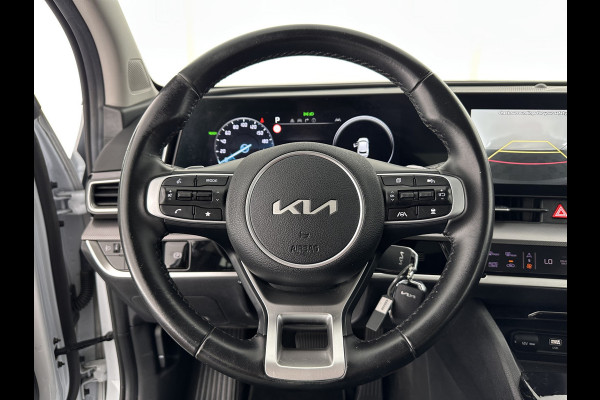 Kia Sportage 1.6 T-GDi Hybrid HEV DynamicLine (INCL-BTW) Aut.*FULL-LED | ADAPTIVE-CRUISE | WIDE-SCREEN-DIGI-COCKPIT | NAVI-FULLMAP | DAB | COMFORT-SEATS | ECC | SHIFT-PADDLES | CAMERA | PDC | PRIVACY-GLASS | CARPLAY | 17''ALU*